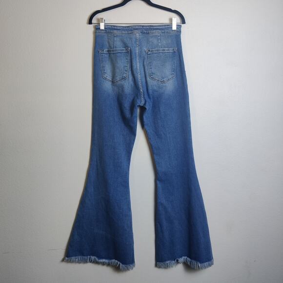 Kancan Ultra High Rise Extreme Flare Boho Jeans 29 Raw Hem Vintage Wash - Picture 3 of 13